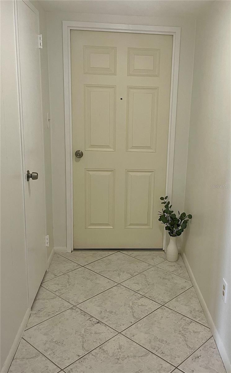 Image 41 of 95 For 1224 Peninsula Drive 304