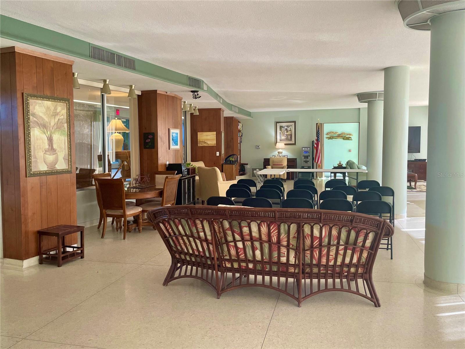 Image 42 of 95 For 1224 Peninsula Drive 304