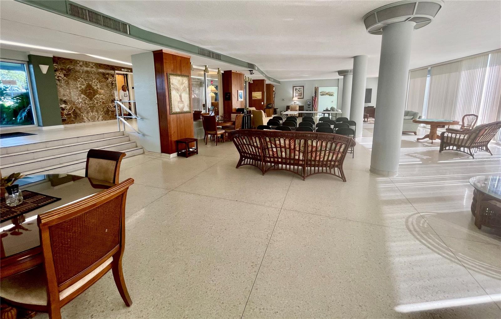 Image 44 of 95 For 1224 Peninsula Drive 304