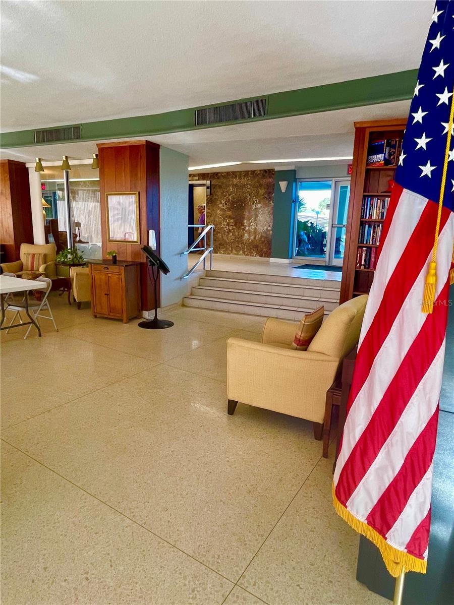 Image 45 of 95 For 1224 Peninsula Drive 304