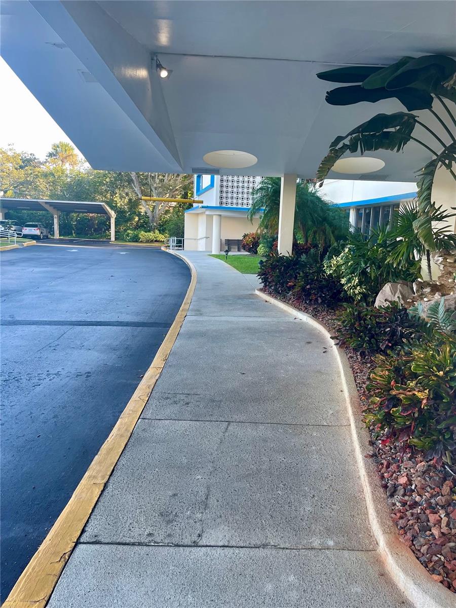 Image 5 of 95 For 1224 Peninsula Drive 304