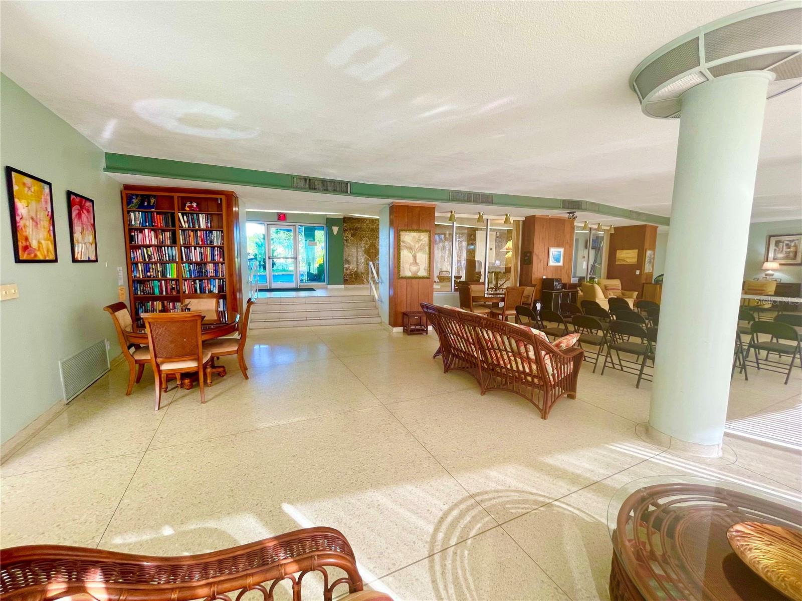 Image 51 of 95 For 1224 Peninsula Drive 304