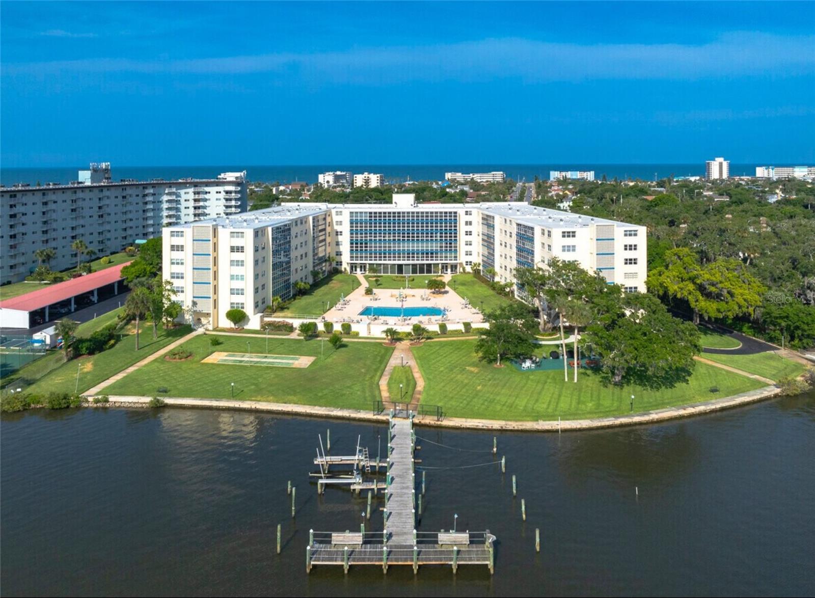 Image 56 of 95 For 1224 Peninsula Drive 304