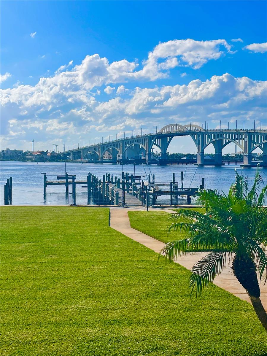 Image 72 of 95 For 1224 Peninsula Drive 304