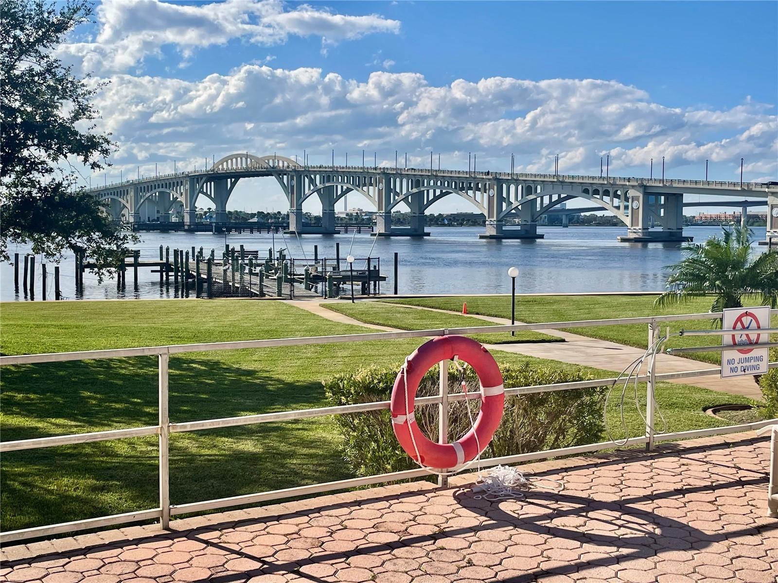 Image 74 of 95 For 1224 Peninsula Drive 304