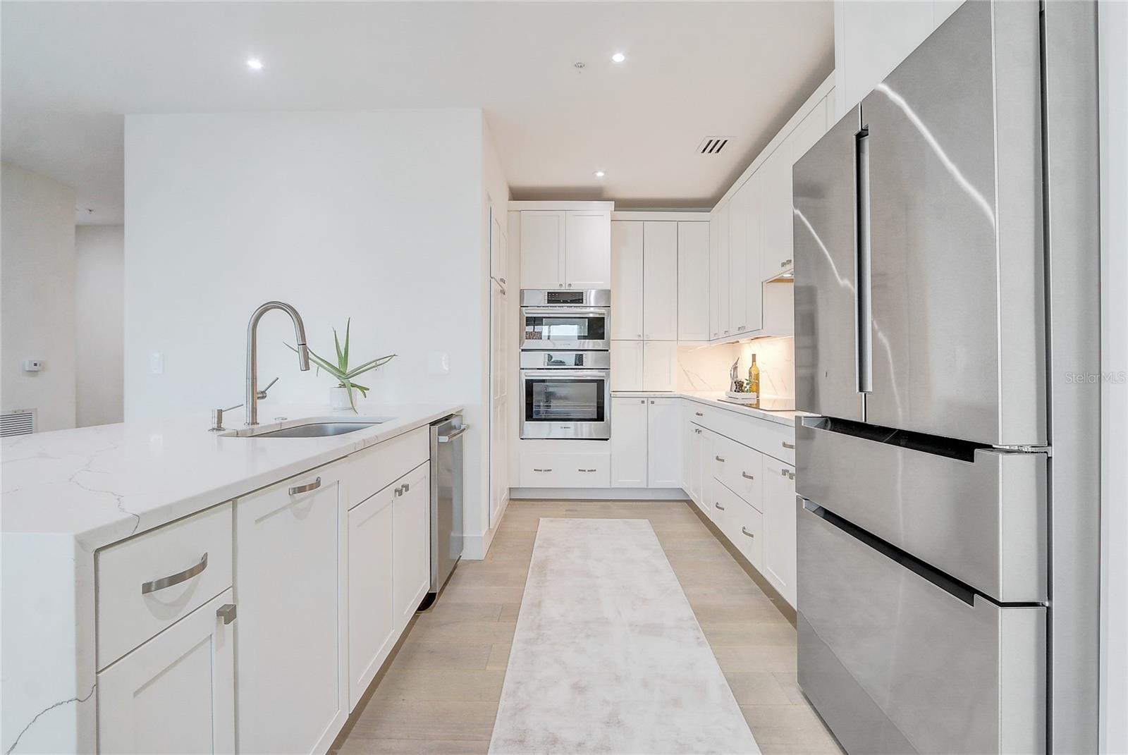 Image 15 of 61 For 100 Eola Drive 1614