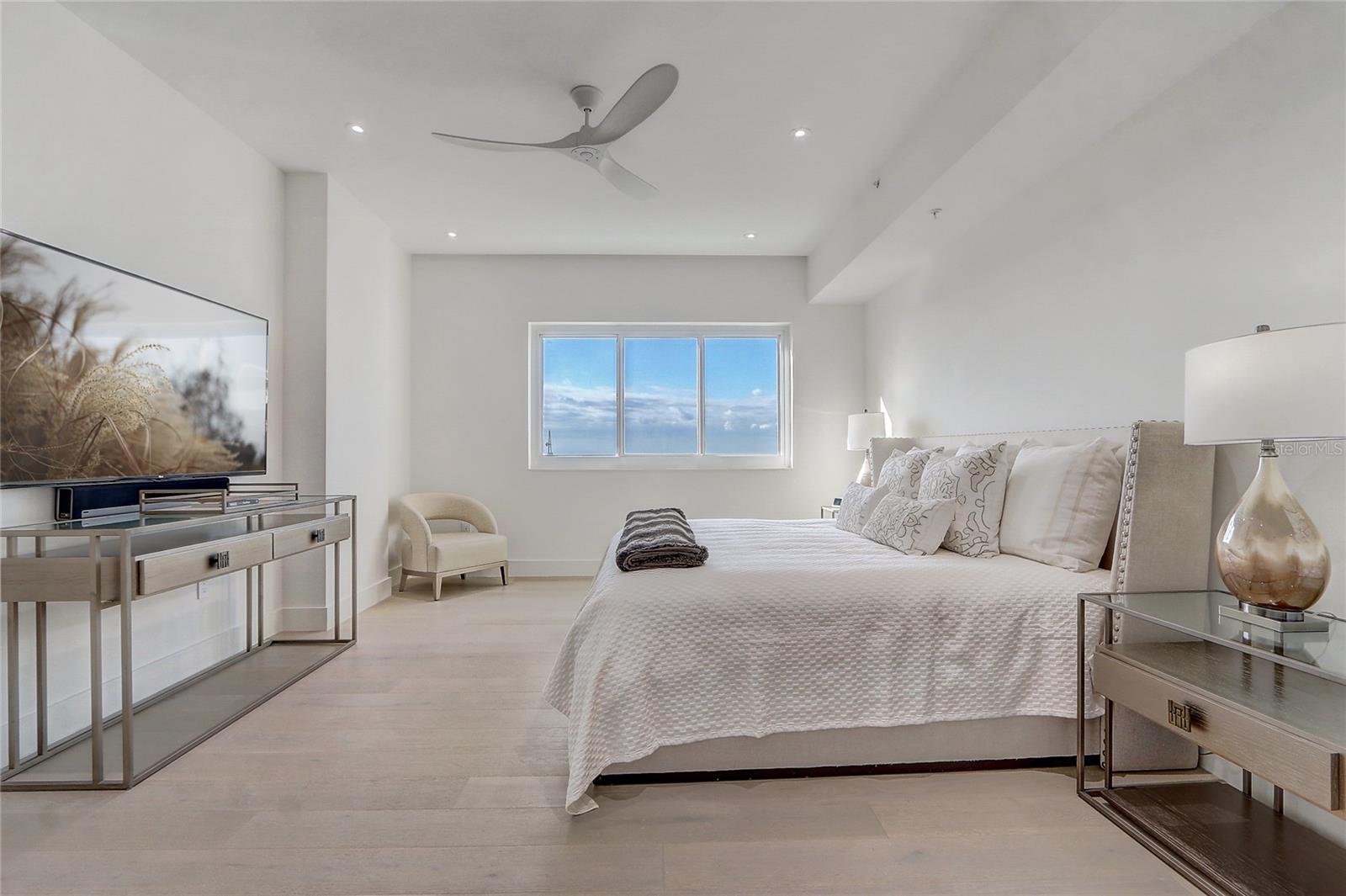 Image 18 of 61 For 100 Eola Drive 1614