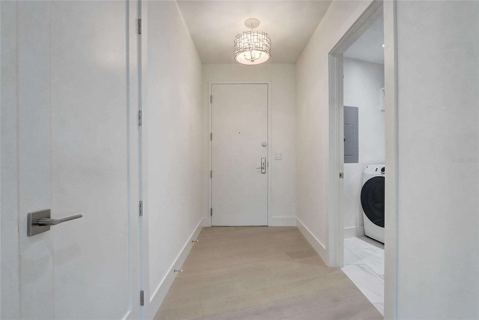 Image 29 of 61 For 100 Eola Drive 1614