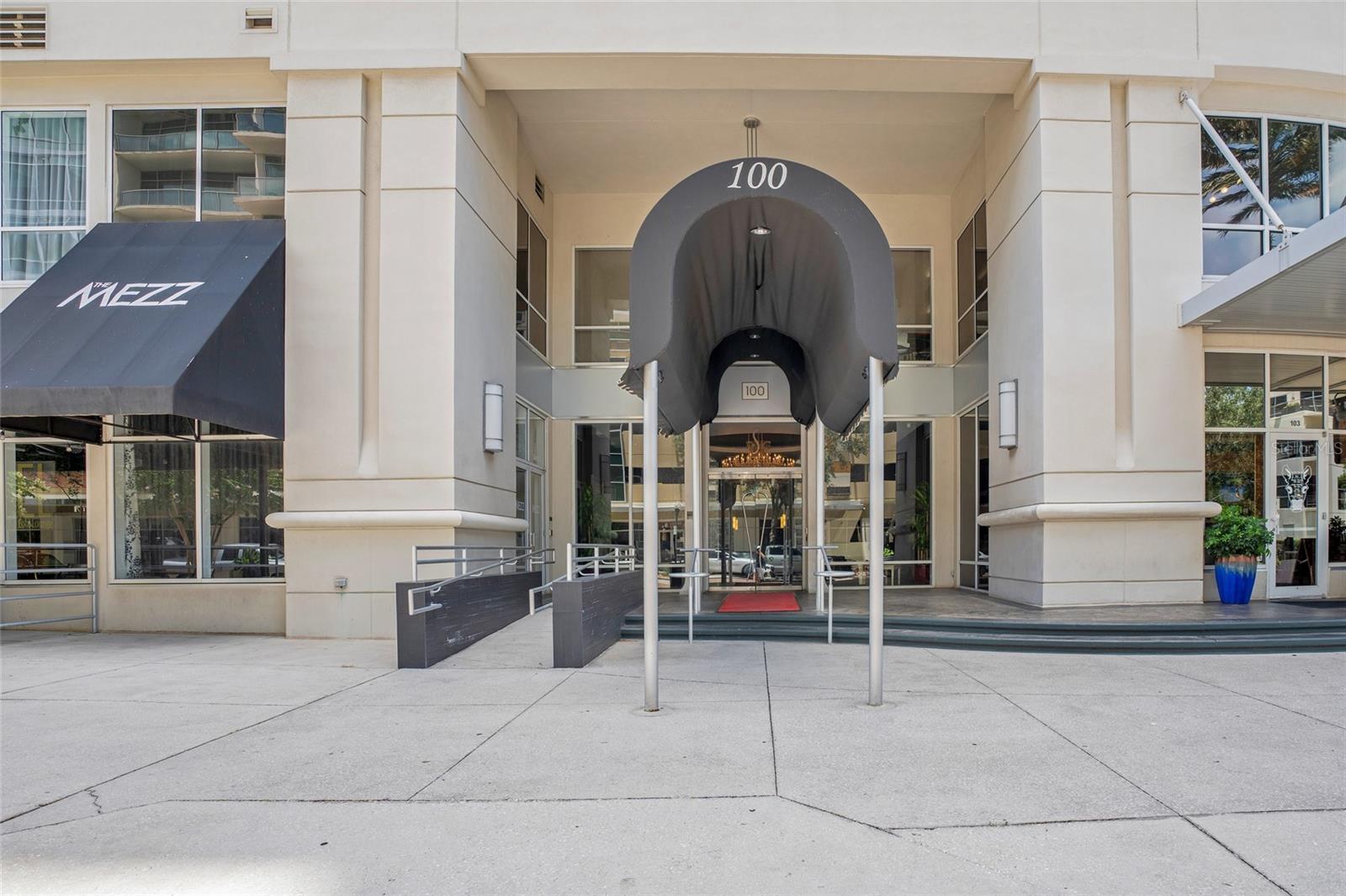 Image 3 of 61 For 100 Eola Drive 1614