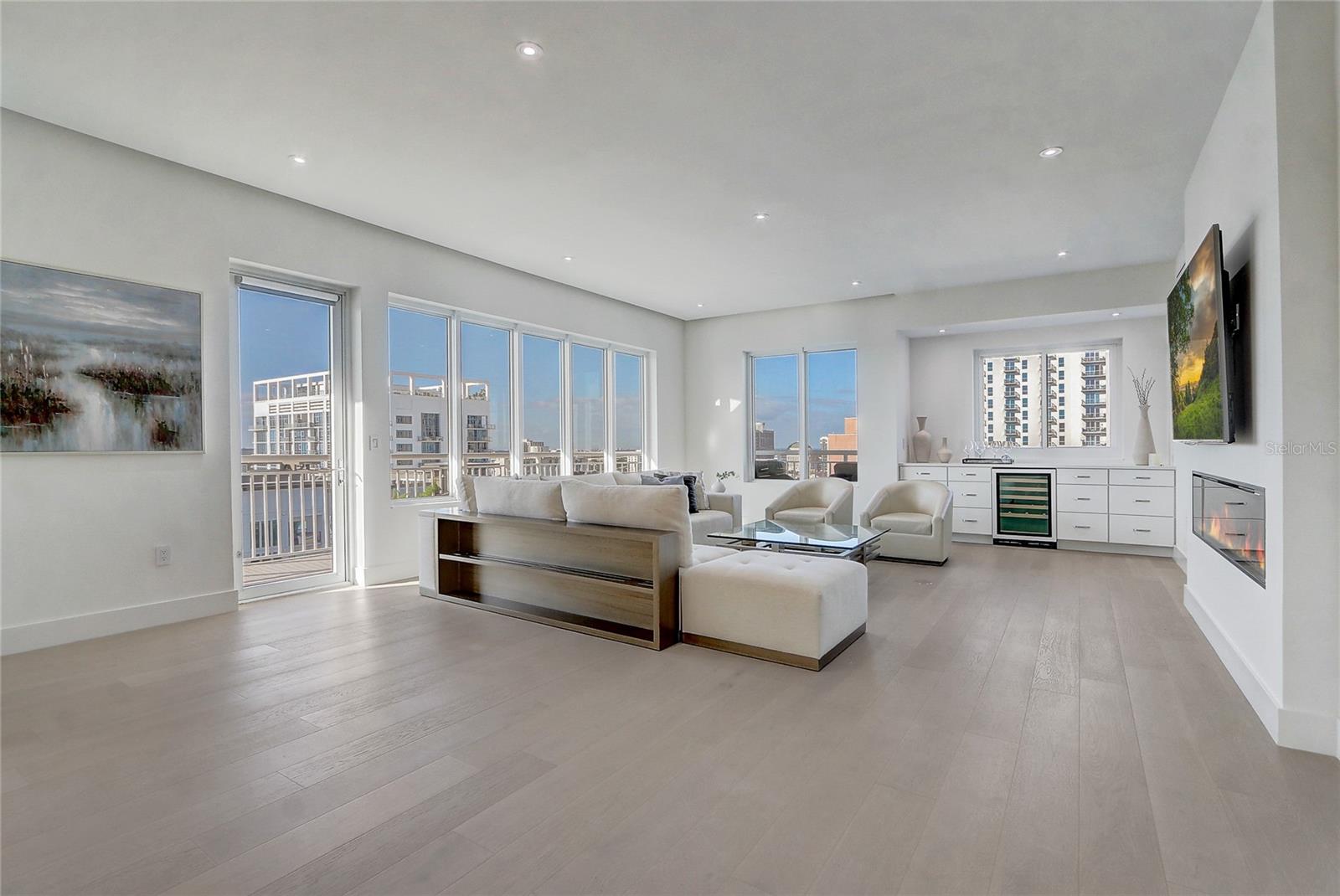 Image 7 of 61 For 100 Eola Drive 1614