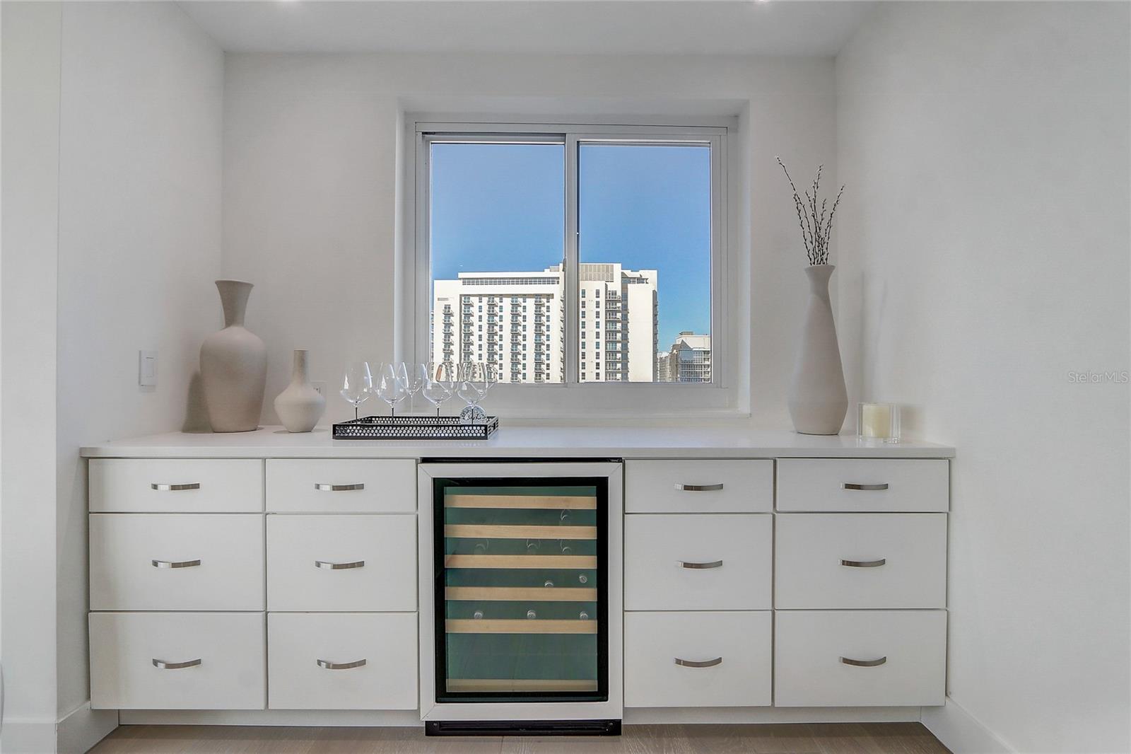 Image 8 of 61 For 100 Eola Drive 1614