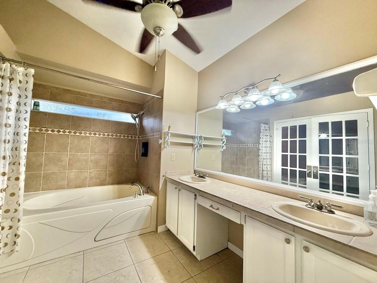 Image 12 of 22 For 1234 Majestic Palm Court