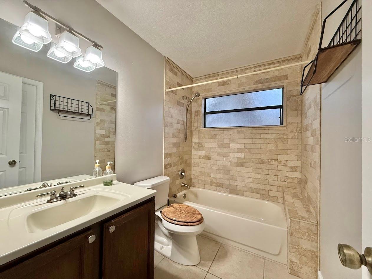 Image 8 of 22 For 1234 Majestic Palm Court