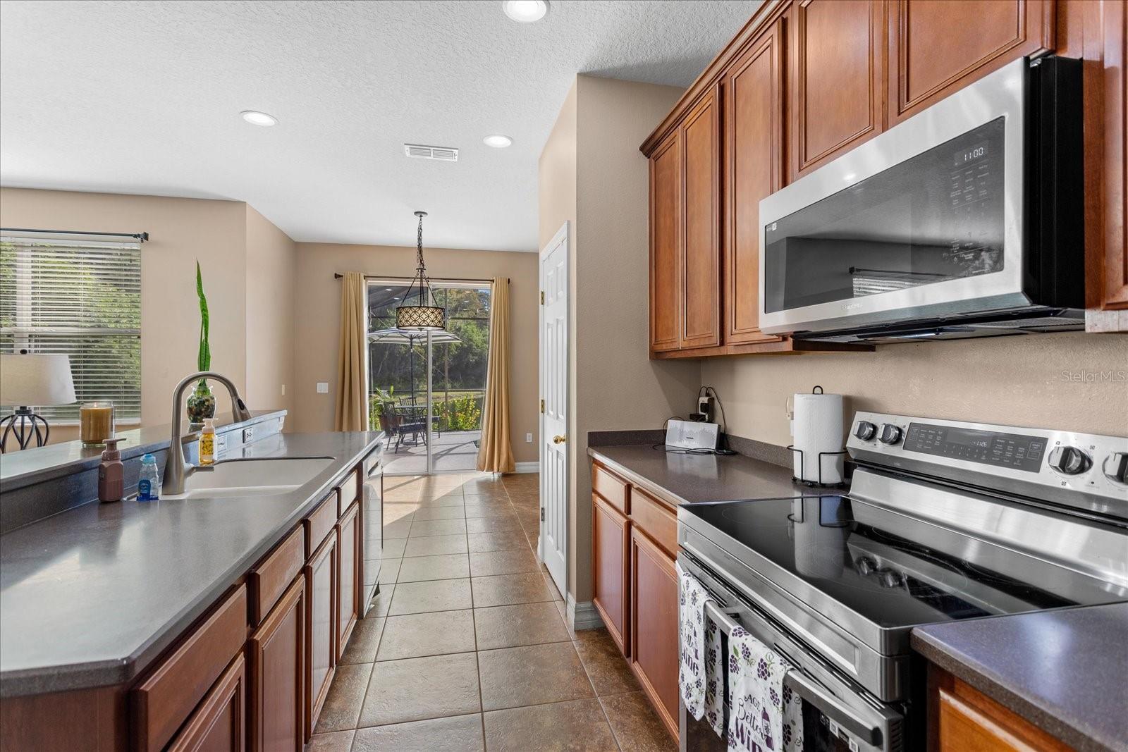 Image 10 of 26 For 3709 Cedar Hammock Trail