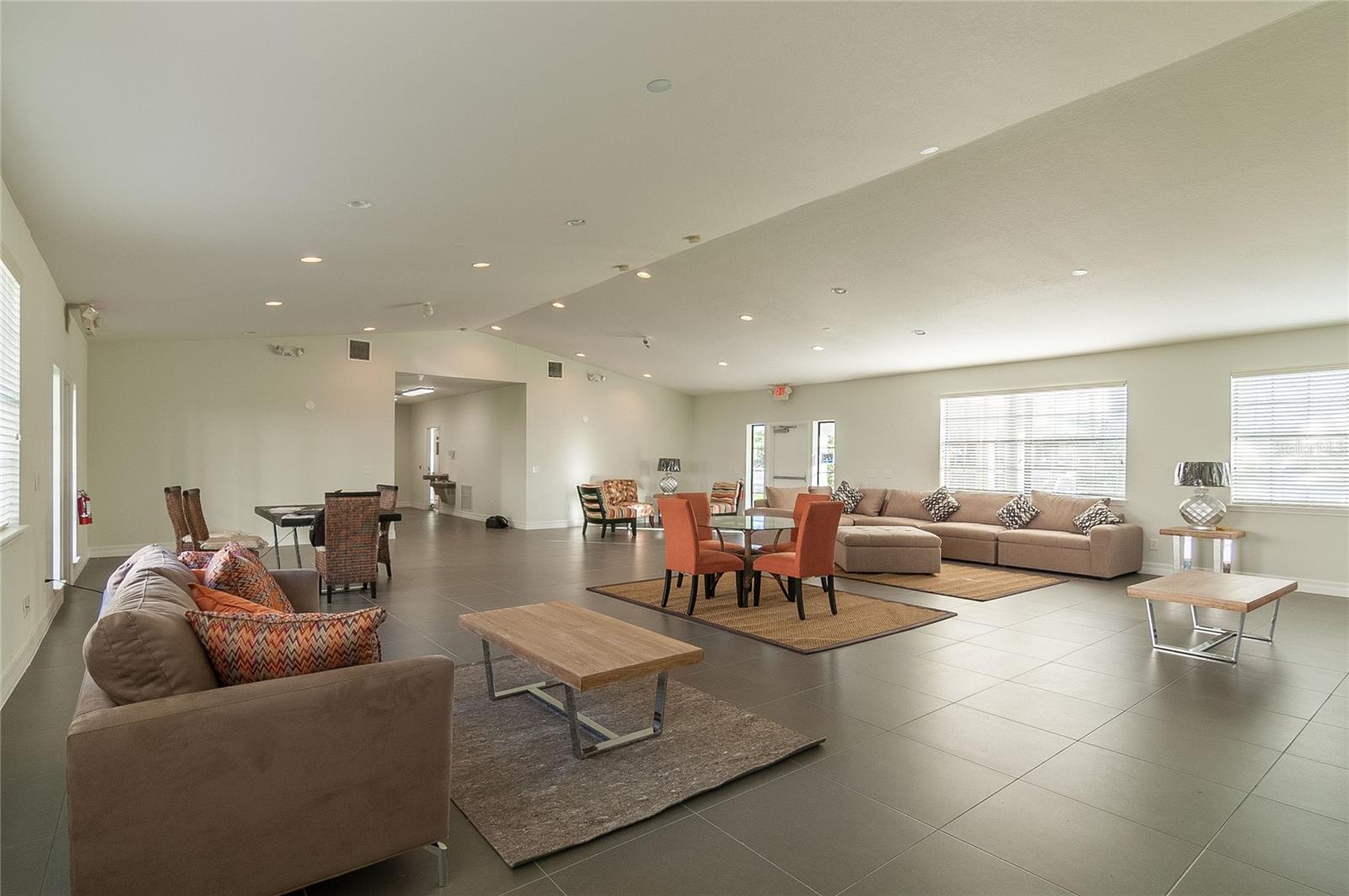 Image 10 of 14 For 2323 Mccoy Road 711