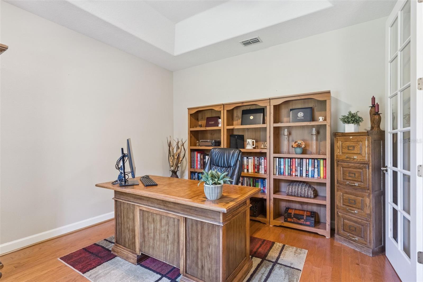 Image 16 of 56 For 1395 Grandview Boulevard