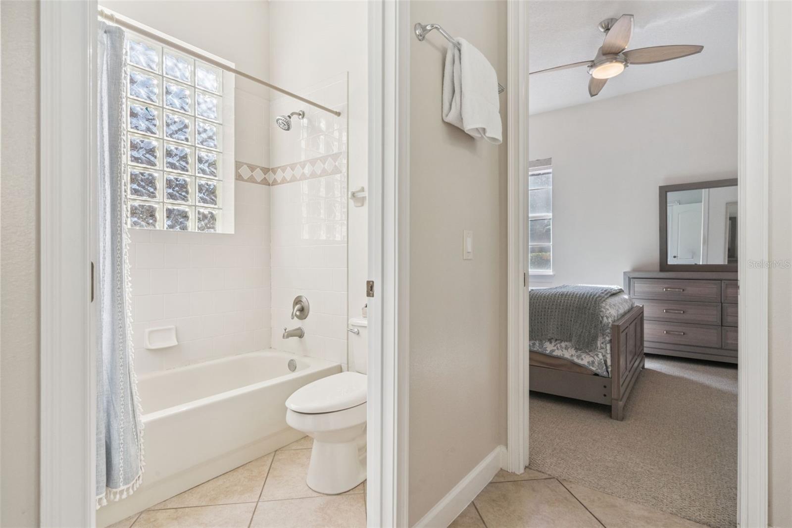 Image 26 of 56 For 1395 Grandview Boulevard