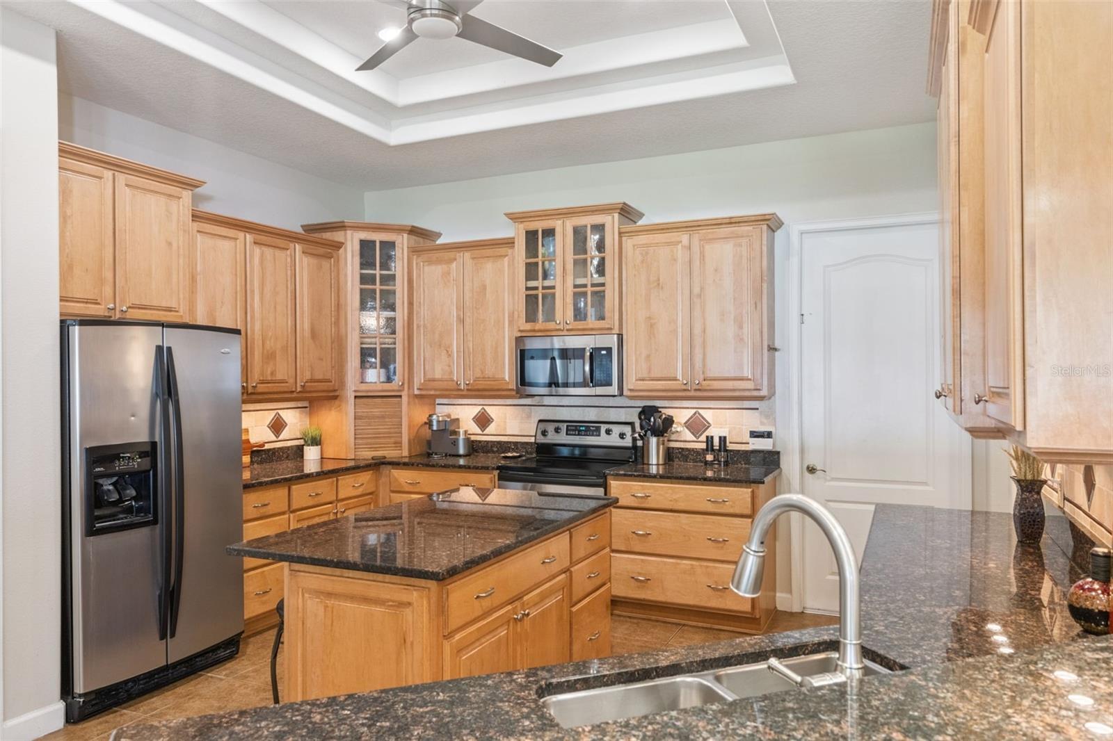 Image 9 of 56 For 1395 Grandview Boulevard