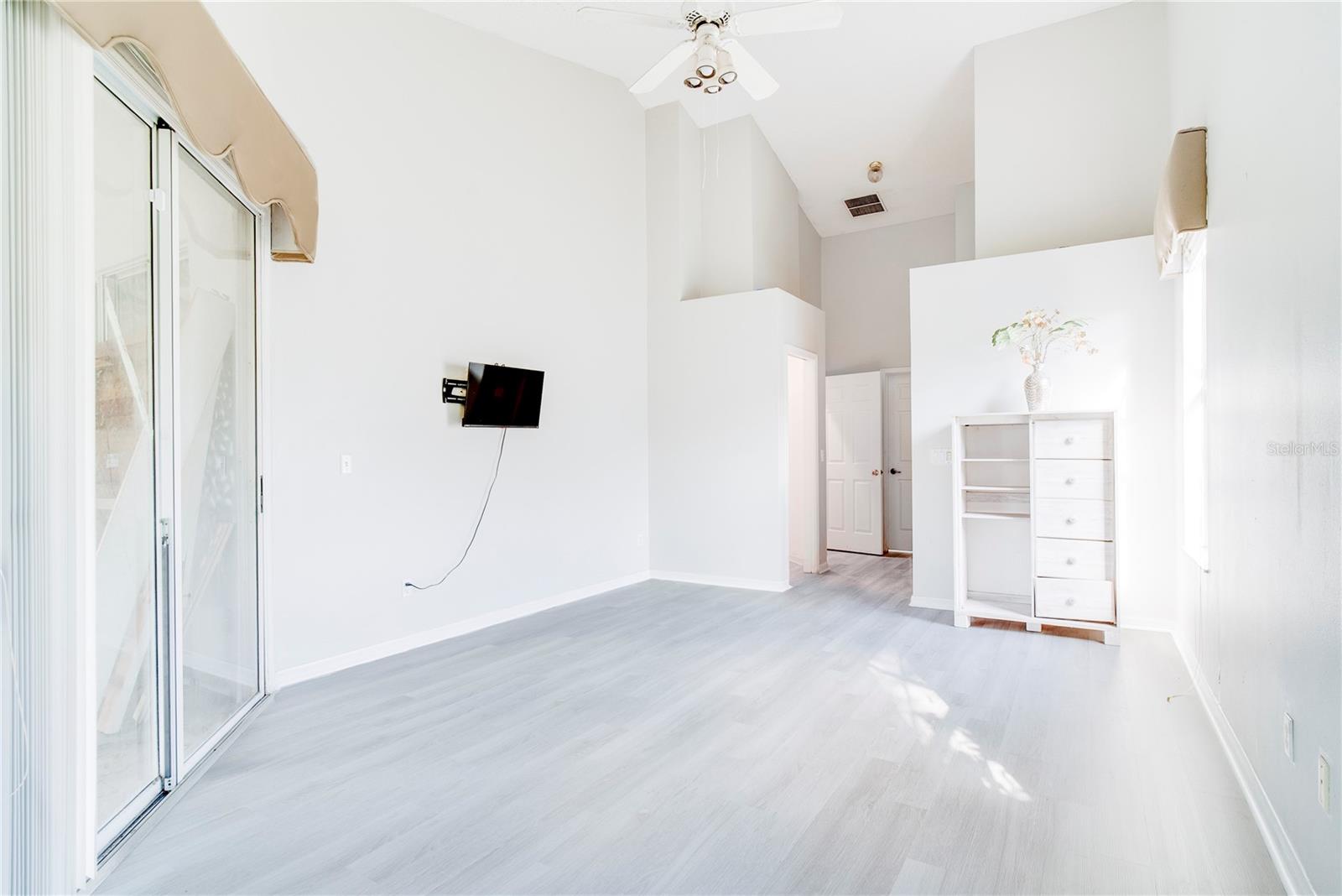 Image 24 of 35 For 12337 Greco Drive