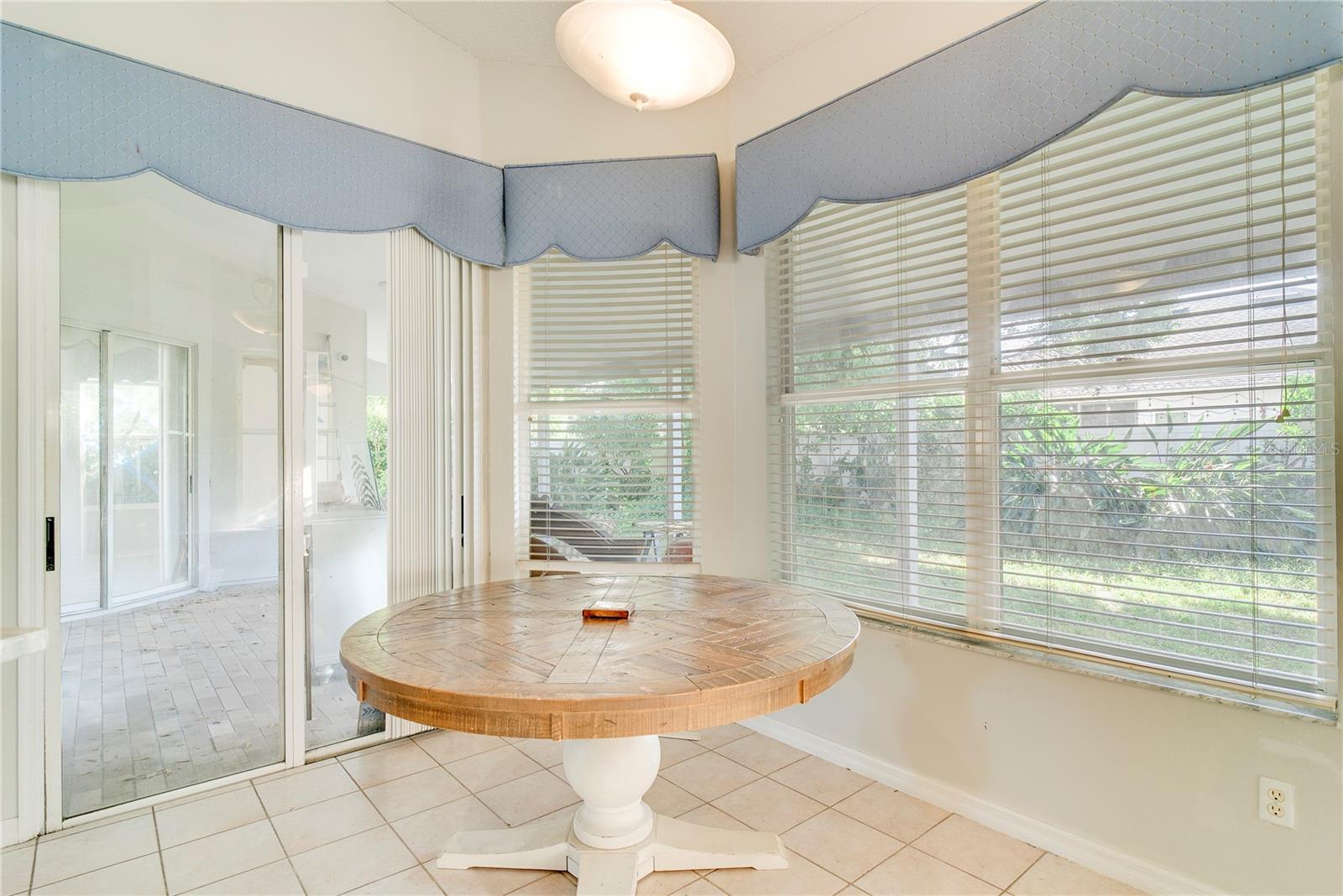 Image 9 of 35 For 12337 Greco Drive