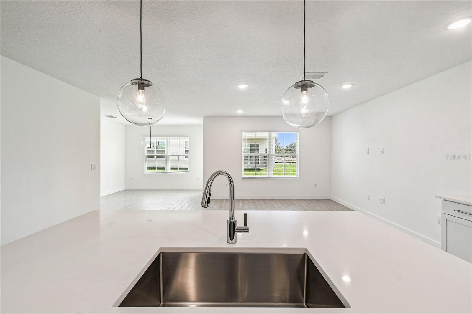 Image 20 of 40 For 8241 Wakefield