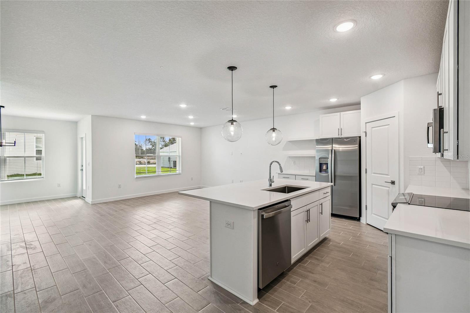 Image 26 of 40 For 8241 Wakefield