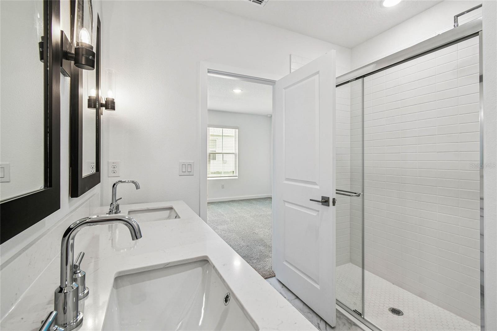 Image 28 of 40 For 8241 Wakefield