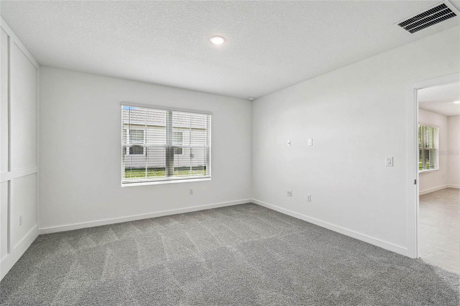 Image 37 of 40 For 8241 Wakefield