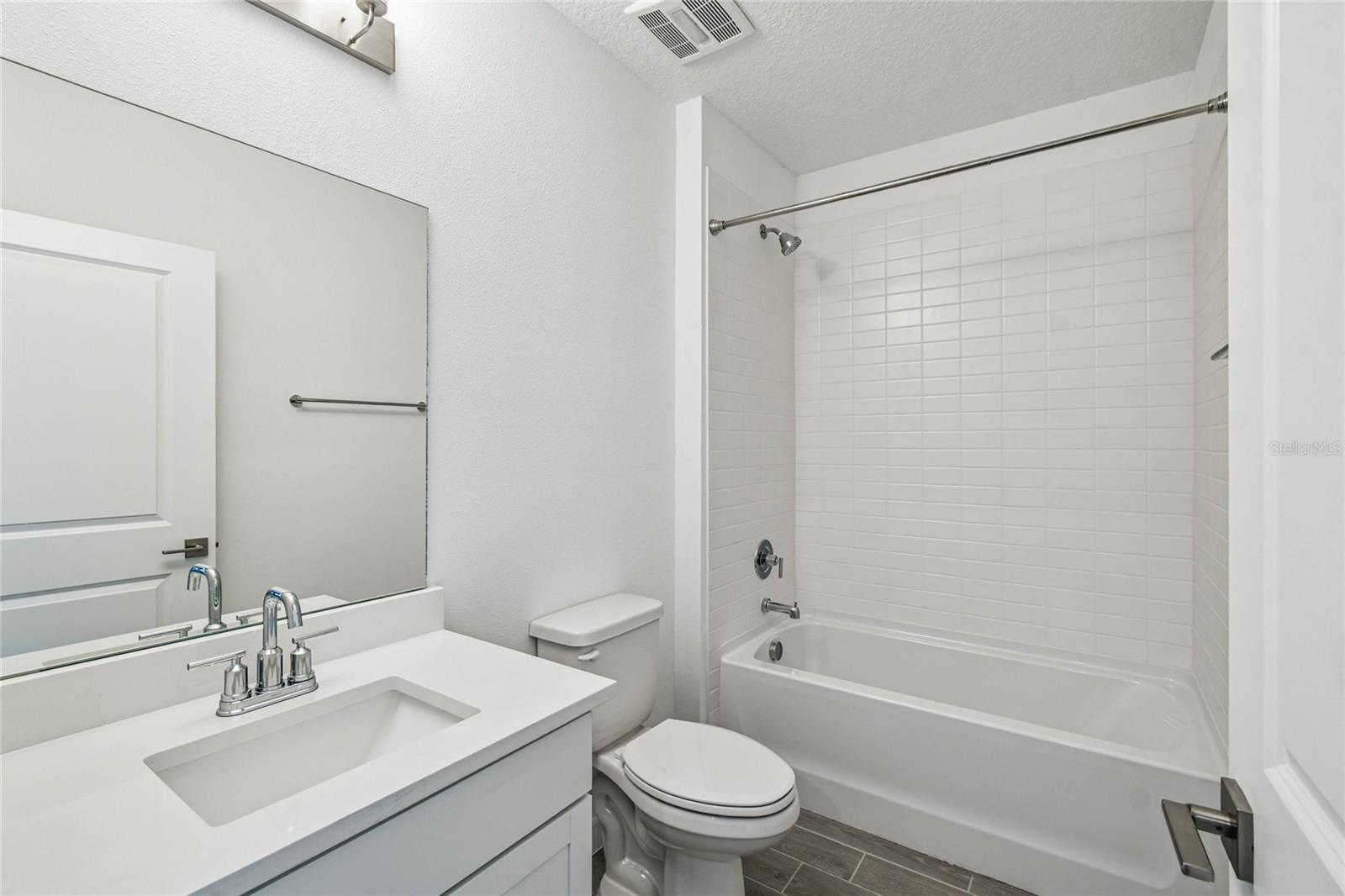 Image 5 of 40 For 8241 Wakefield