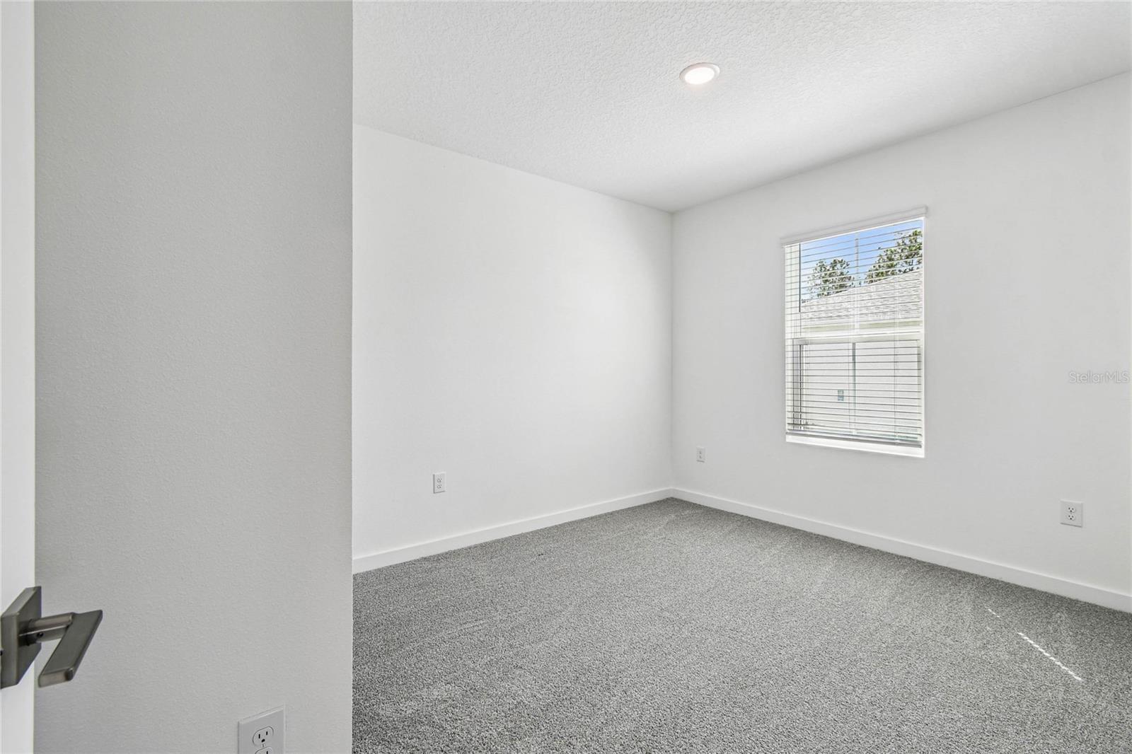 Image 9 of 40 For 8241 Wakefield