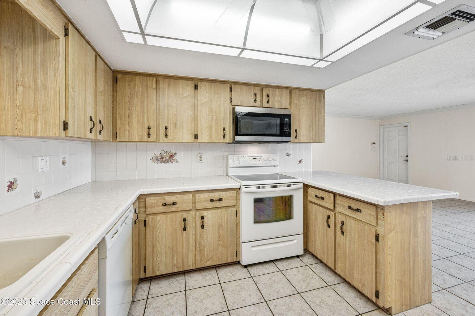 Image 27 of 70 For 1355 Scorpious Court