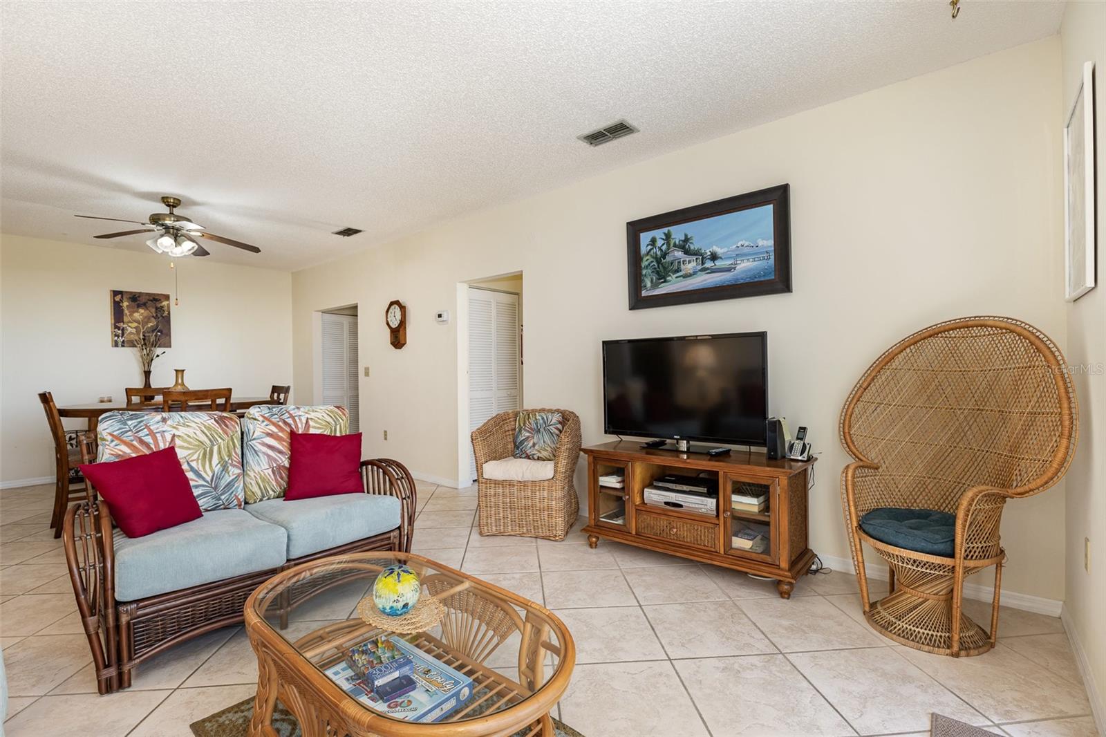 Image 4 of 23 For 333 Atlantic Avenue 305