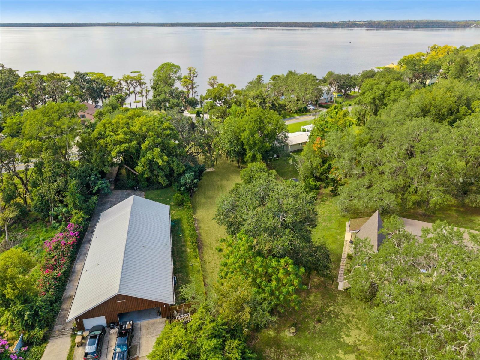 Image 13 of 27 For Lake Louisa Road