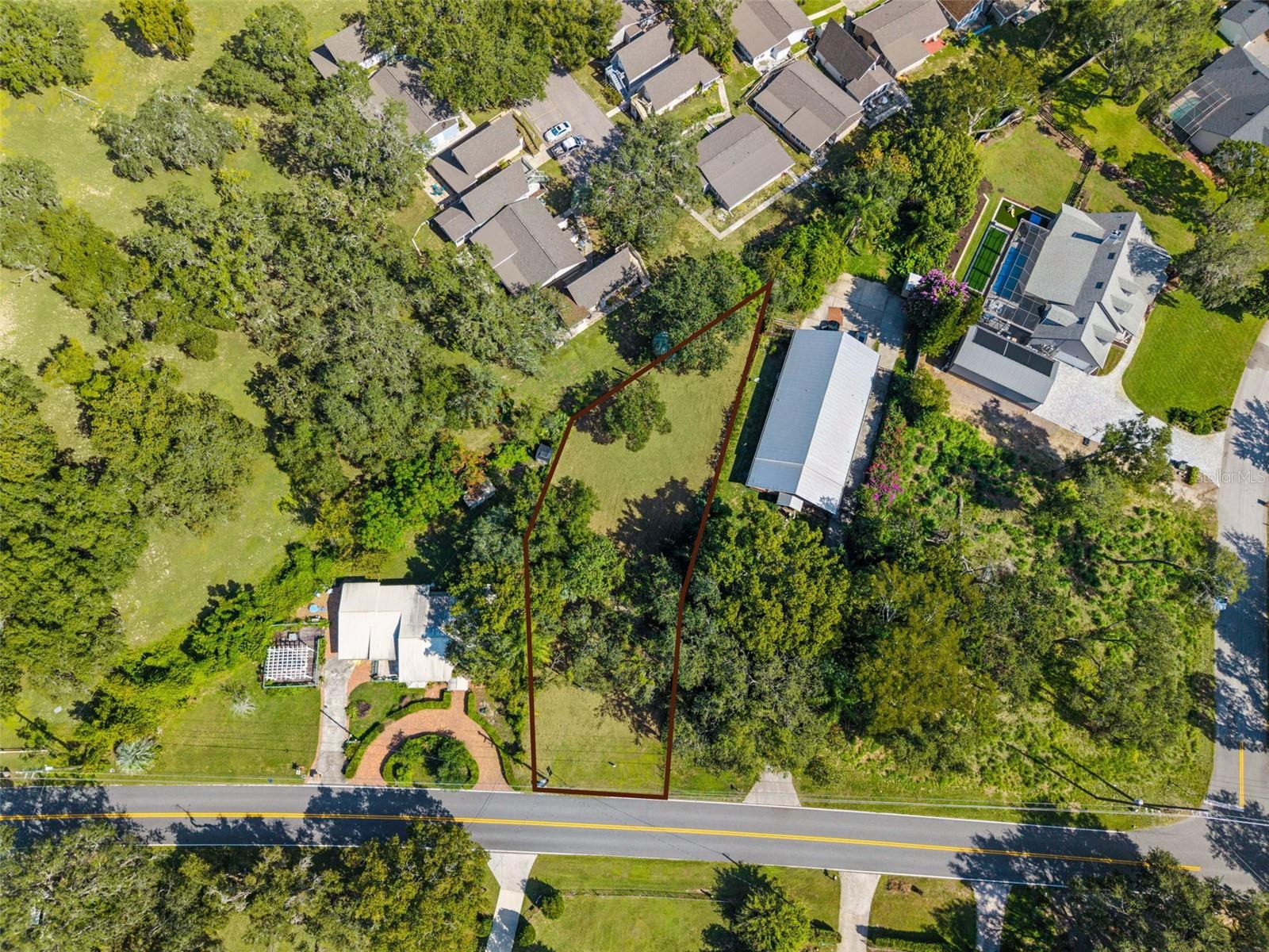 Image 27 of 27 For Lake Louisa Road