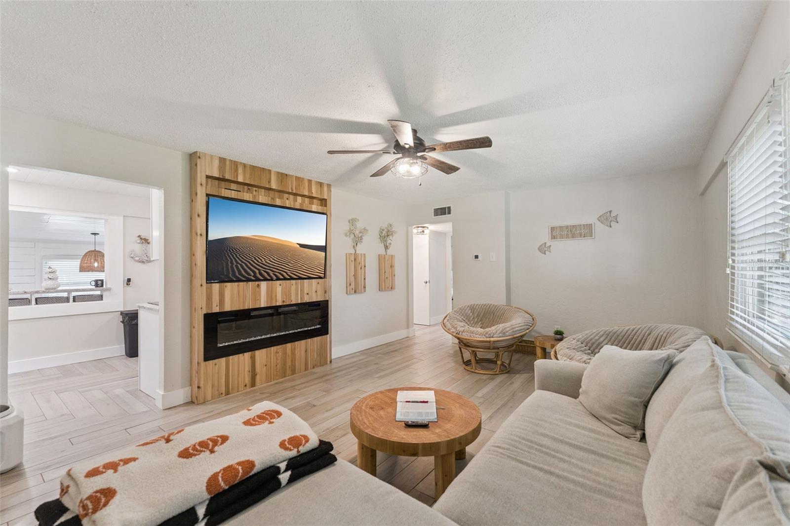 Image 11 of 54 For 3603 Surfside Terrace