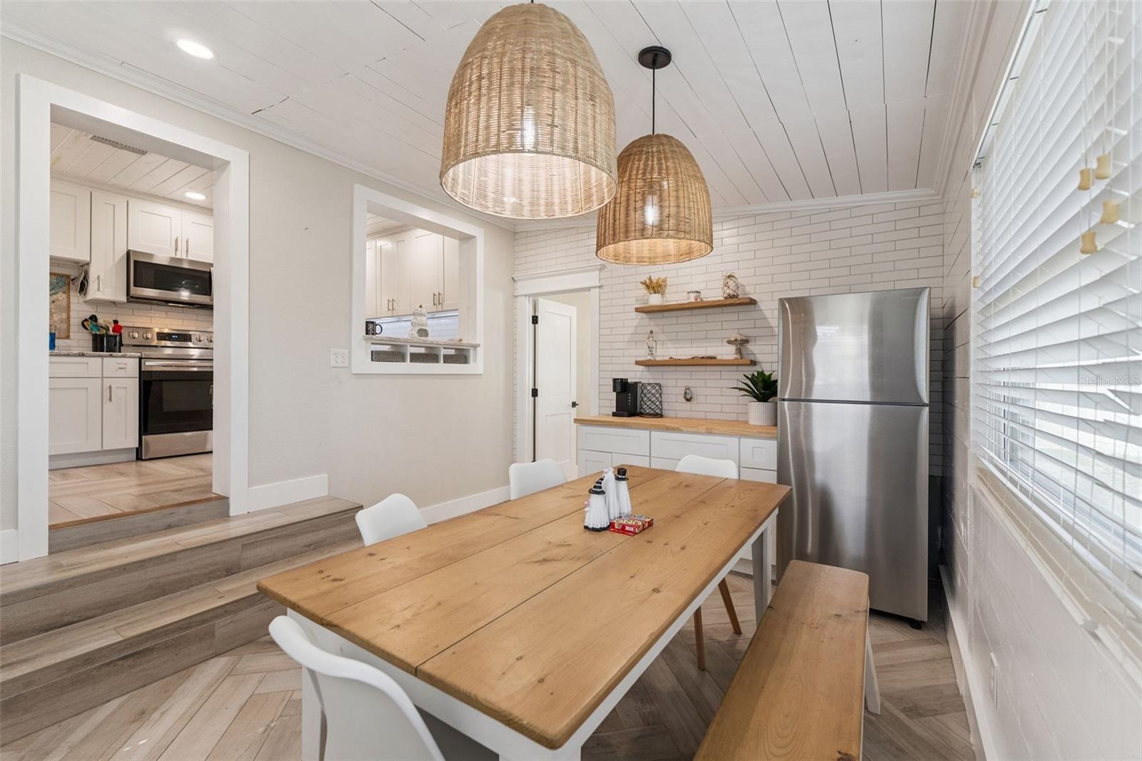 Image 17 of 54 For 3603 Surfside Terrace