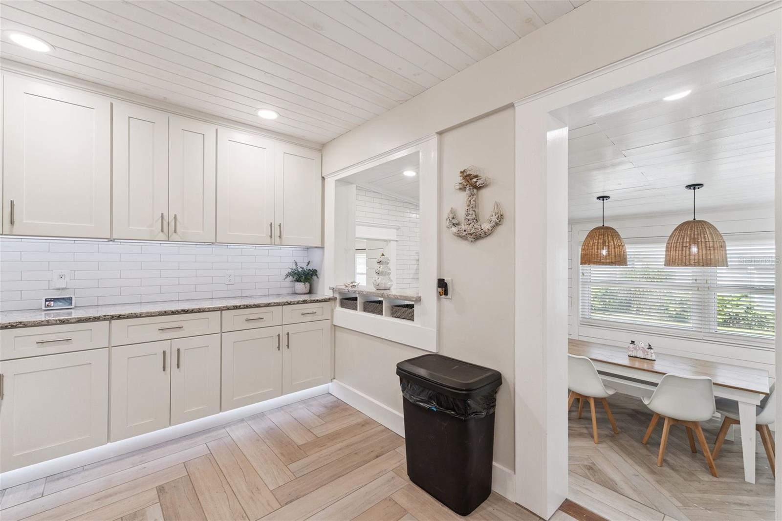 Image 21 of 54 For 3603 Surfside Terrace