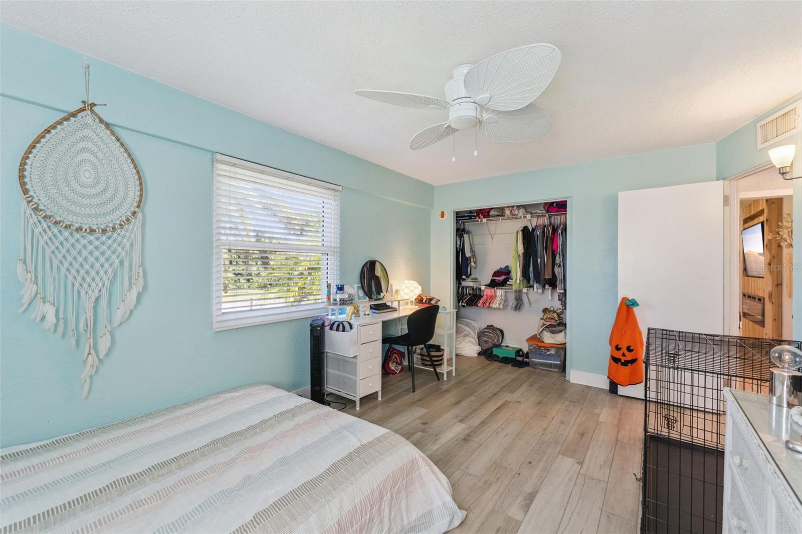 Image 27 of 54 For 3603 Surfside Terrace