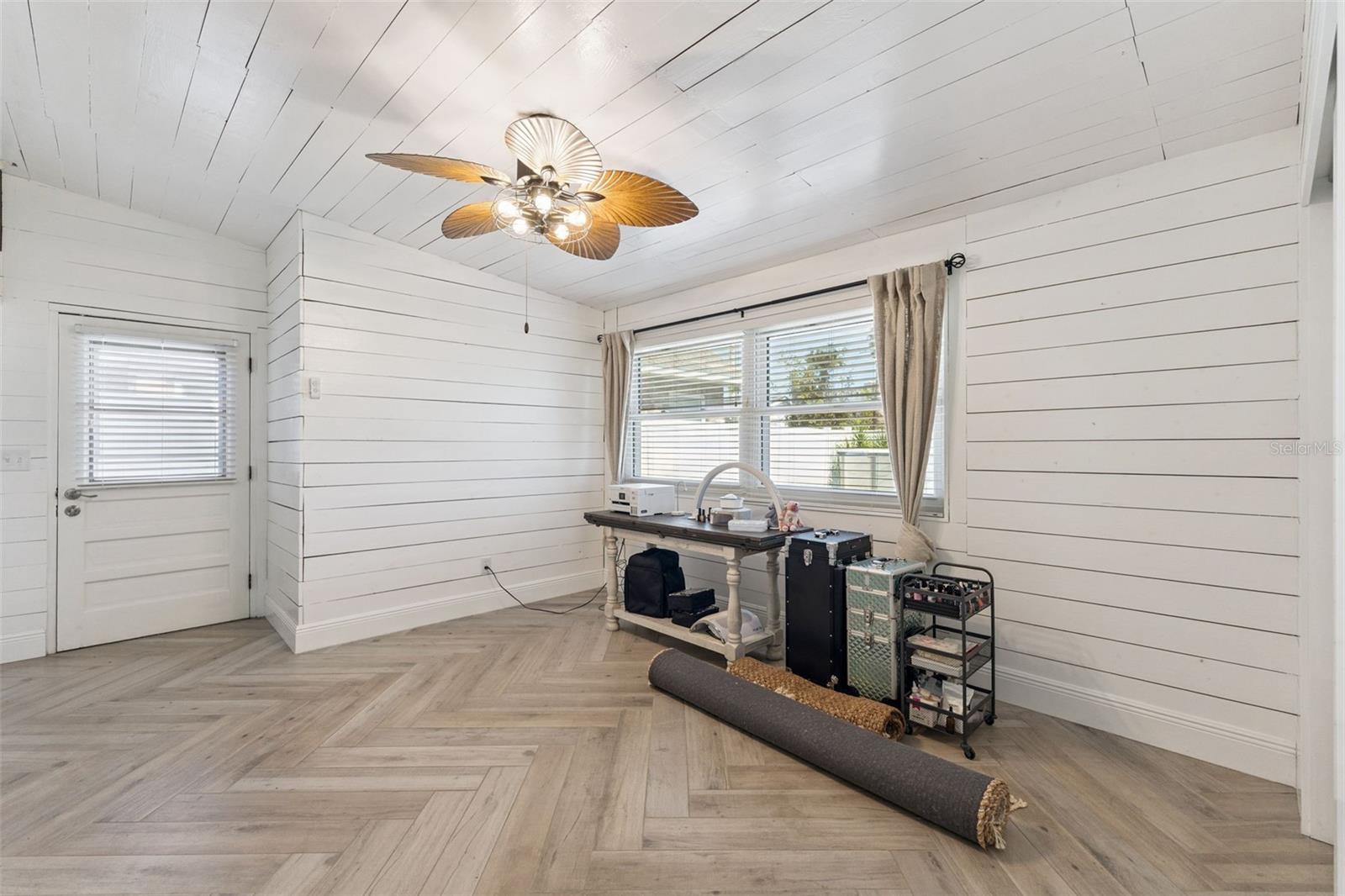 Image 32 of 54 For 3603 Surfside Terrace