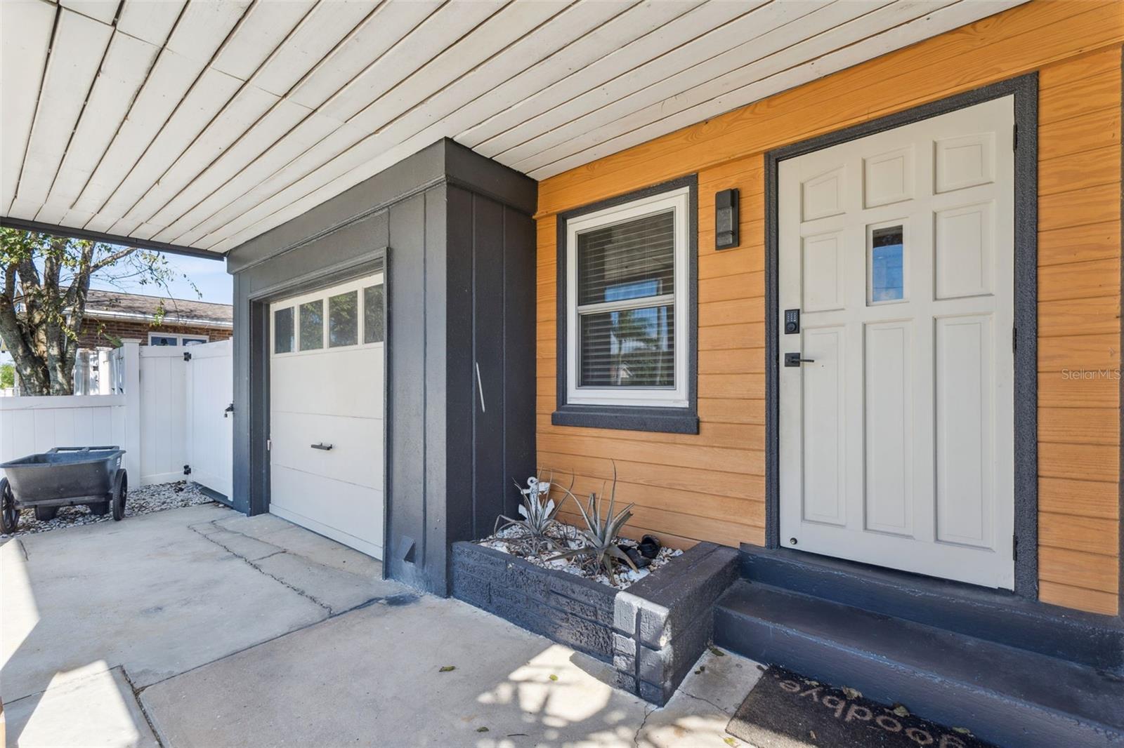 Image 5 of 54 For 3603 Surfside Terrace