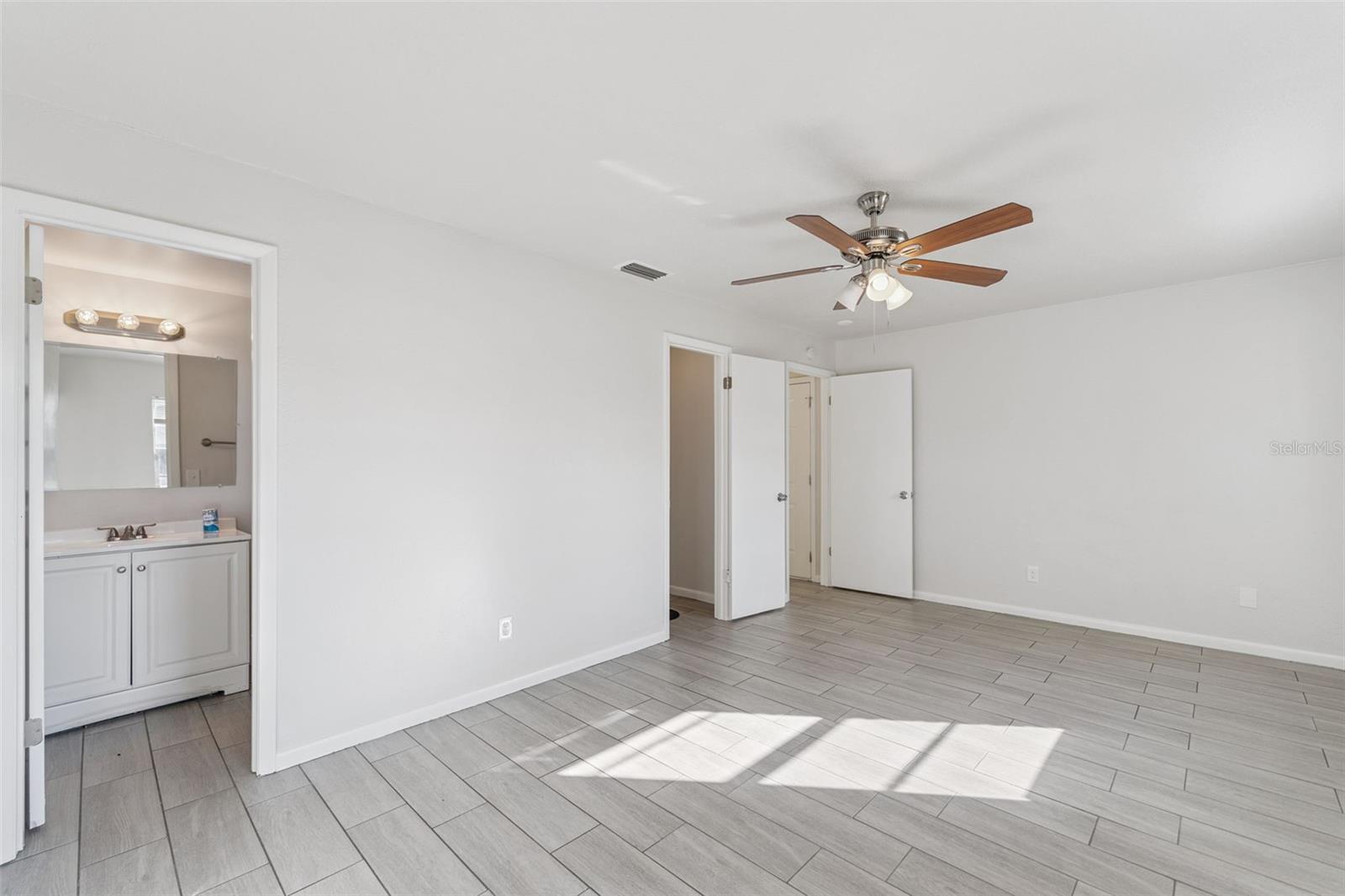 Image 16 of 35 For 1652 Paradise Lane