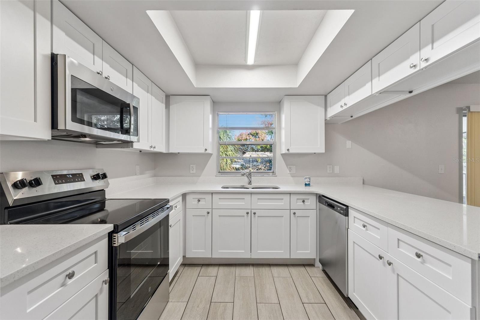 Image 21 of 35 For 1652 Paradise Lane