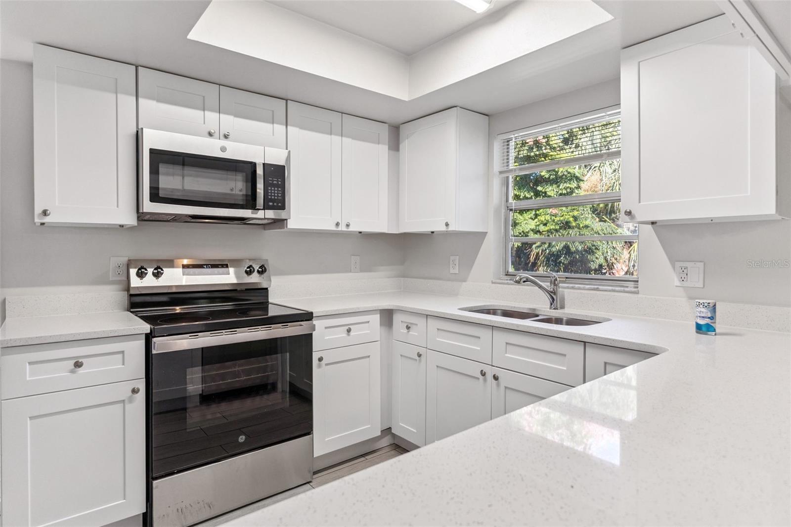 Image 22 of 35 For 1652 Paradise Lane