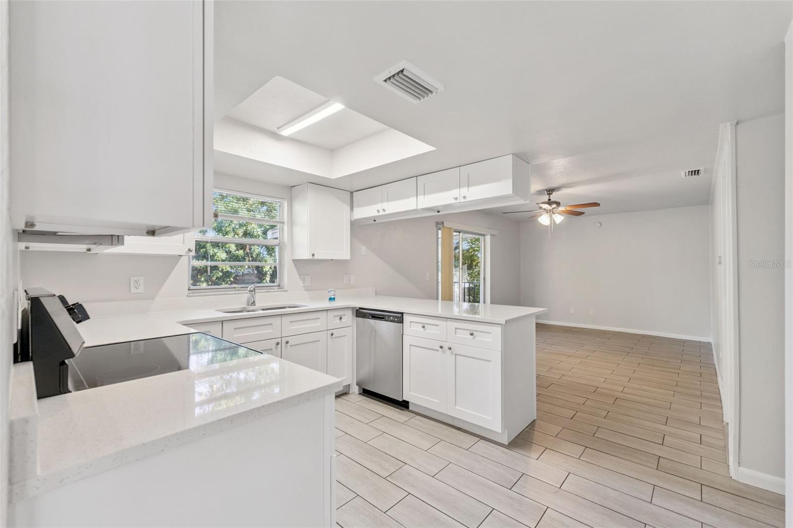 Image 24 of 35 For 1652 Paradise Lane