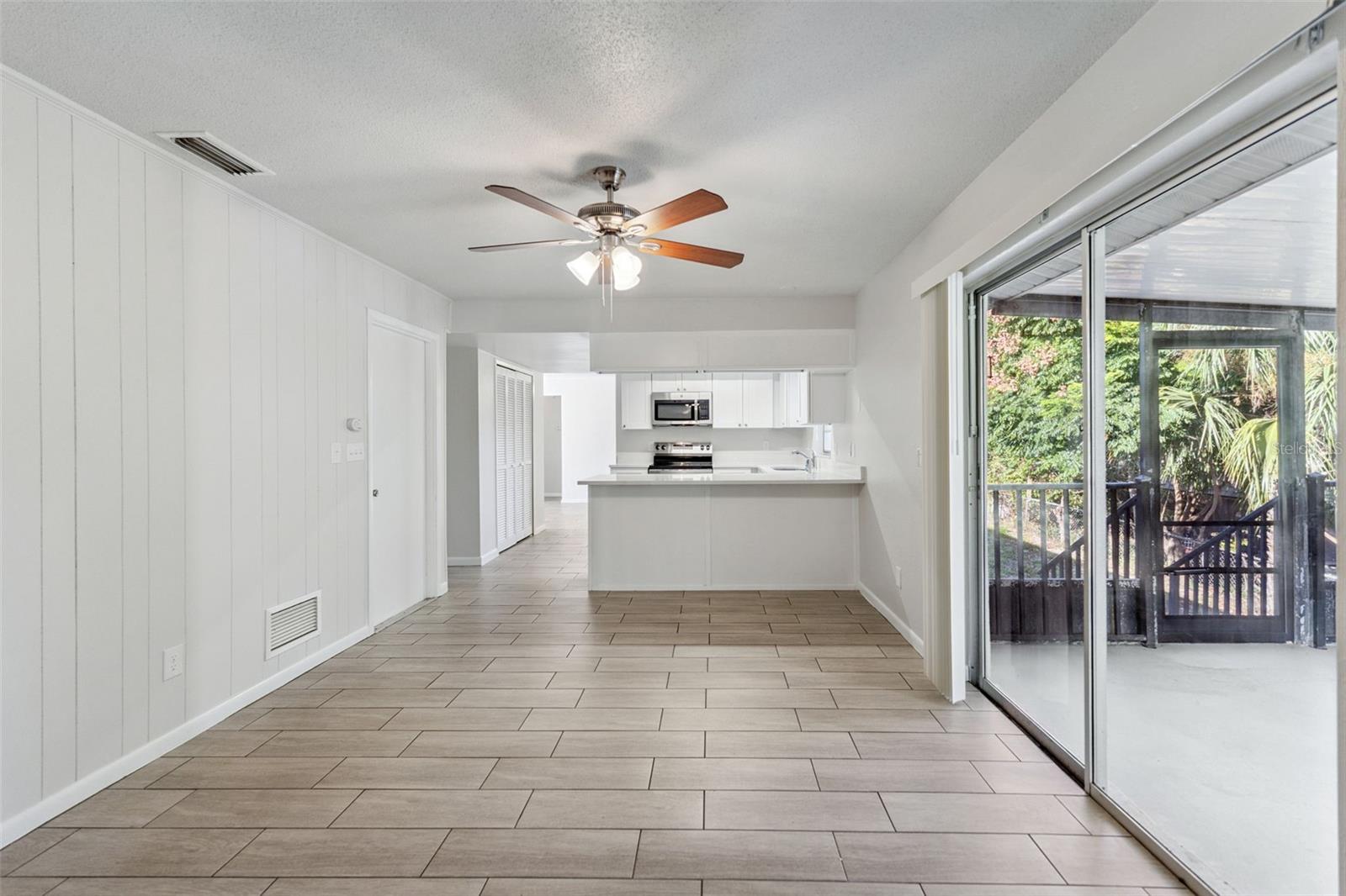 Image 26 of 35 For 1652 Paradise Lane