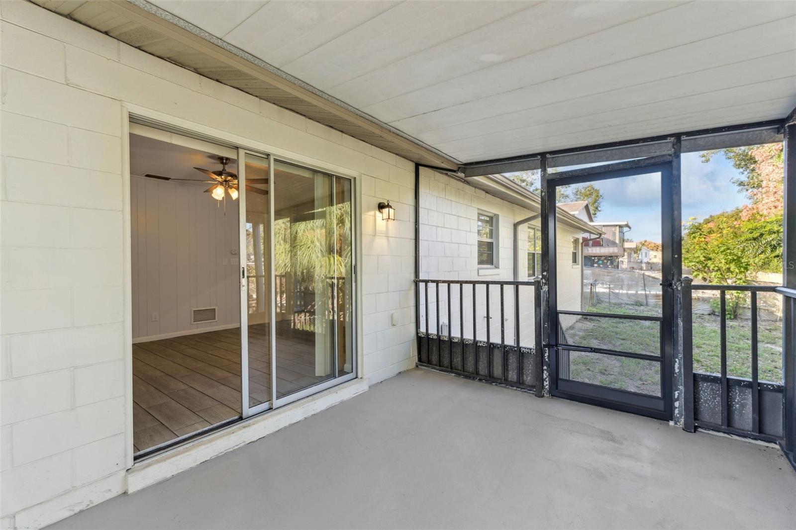 Image 27 of 35 For 1652 Paradise Lane