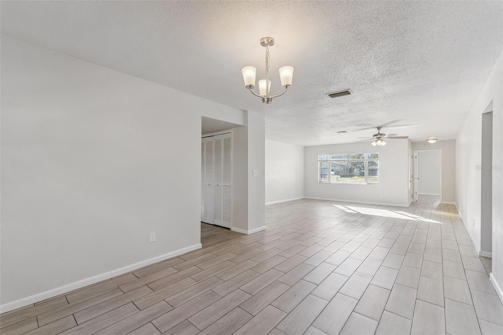 Image 4 of 35 For 1652 Paradise Lane