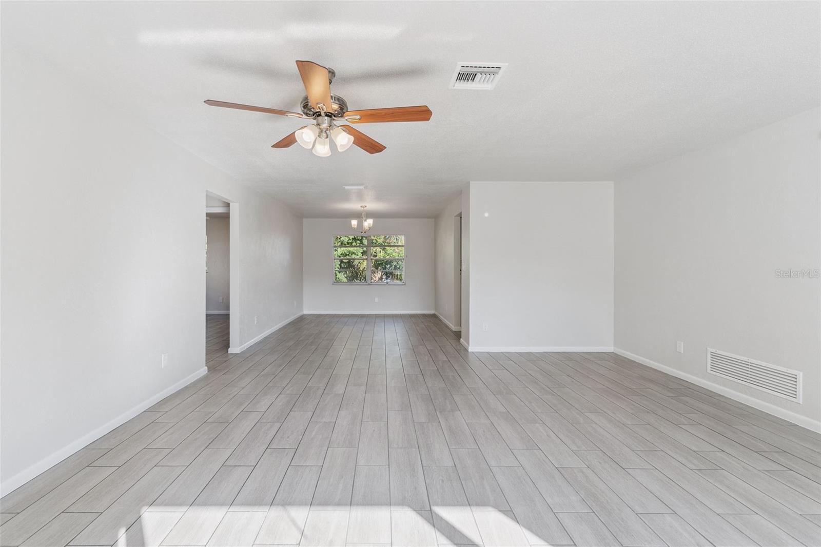 Image 6 of 35 For 1652 Paradise Lane