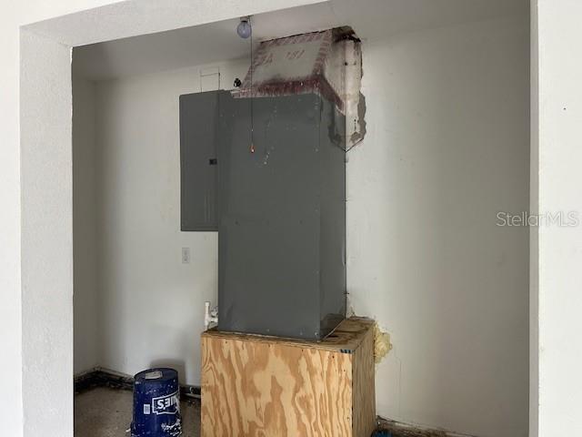 Image 37 of 40 For 329 W Arlington St Street