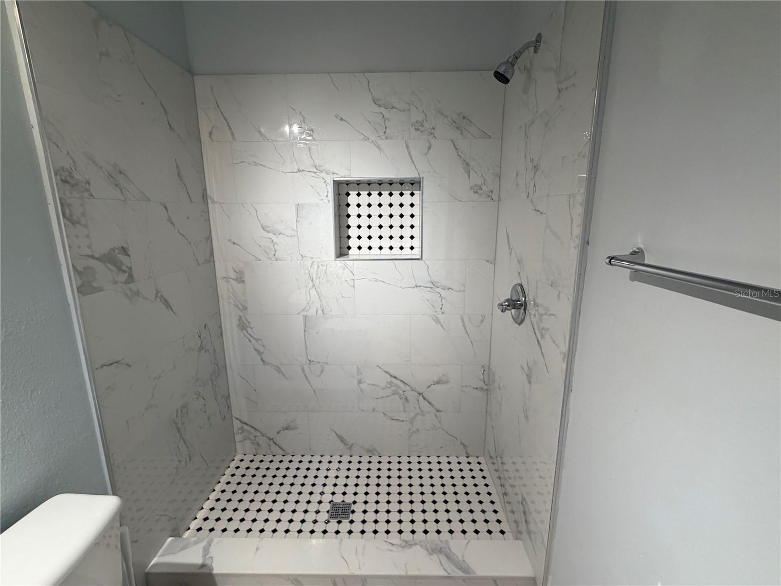 Image 8 of 25 For 13140 Summerton Drive